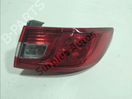 right-taillight-renault-clio-iv-bh_-2012-2013-2014-2015-2016-2017-2018-2019-2020-2021-33867865 main image
