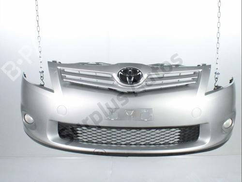 Used Front bumper TOYOTA AURIS (_E15_) 1.4 D-4D (NDE150_, NDE150R) (90 hp) 31750491