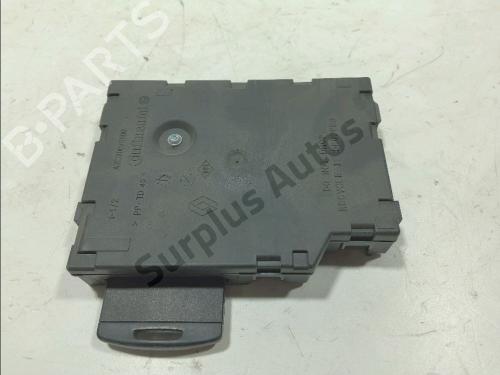 card-reader-renault-clio-iv-bh_-2012-2013-2014-2015-2016-2017-2018-2019-2020-2021-40464422 main image