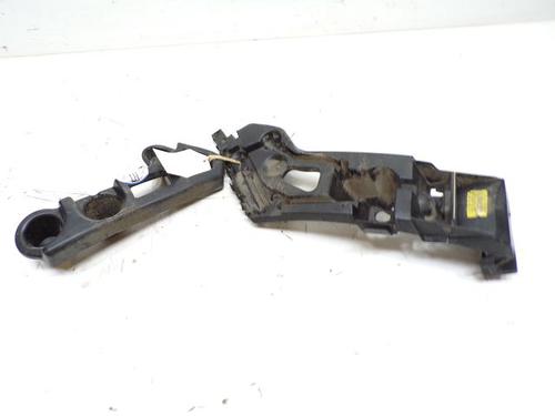Używane Mocowanie zderzaka tylnego RENAULT CLIO IV (BH_) 1.5 dCi 90 (90 hp) 28258333