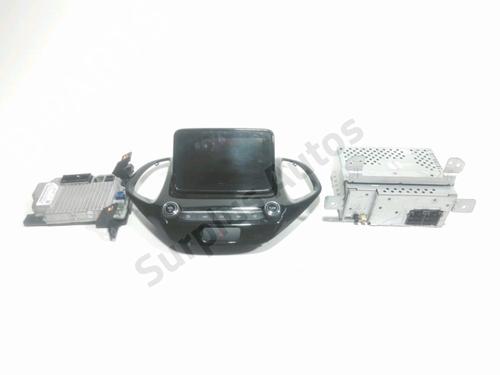 Used Radio FORD KA+ III (UK, FK) 1.2 (85 hp) 28232085