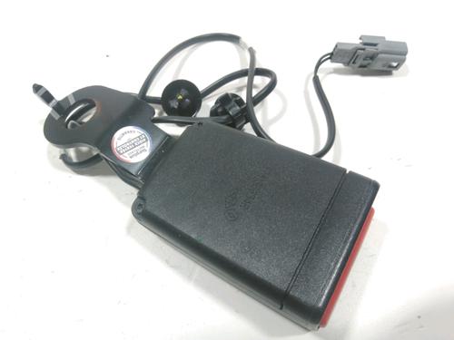 Used Seat buckle DACIA SANDERO II TCe 90 (B8M1, B8MA, B8AC) (90 hp) 28233656