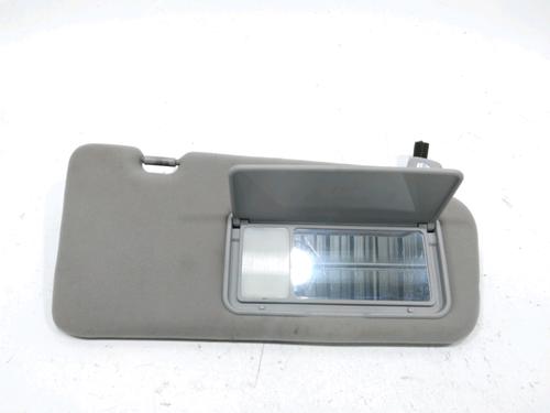 Used Right sun visor Right sun visor 31002417 31002417