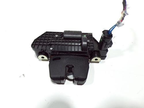 Used Tailgate lock CITROËN C3 II (SC_) 1.4 HDi 70 (SC8HZC, SC8HR0, SC8HP4) (68 hp) 28260457