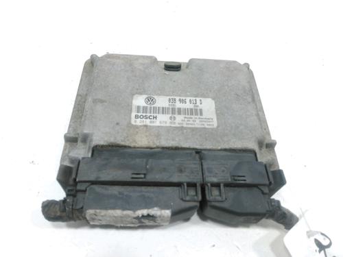 Used Engine control unit (ECU) VW POLO III (6N1) 64 1.9 SDI (64 hp) 30984561