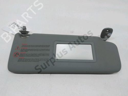 Used Right sun visor RENAULT CLIO II (BB_, CB_) 1.2 (BB0A, BB0F, BB10, BB1K, BB28, BB2D, BB2H, CB0A,... (58 hp) 31002848