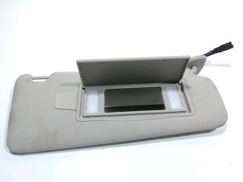 Used Right sun visor Right sun visor 37784552 37784552
