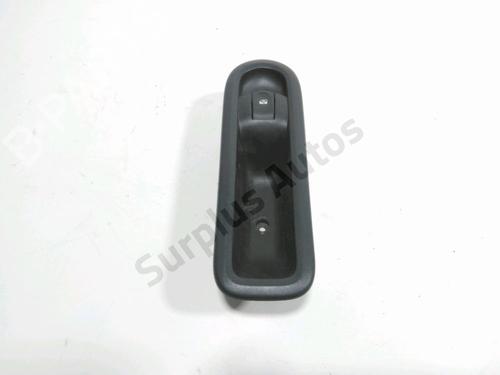 Used Right front window switch RENAULT CLIO III Grandtour (KR0/1_) 1.2 16V (KR02, KR0J) (75 hp) 31608031