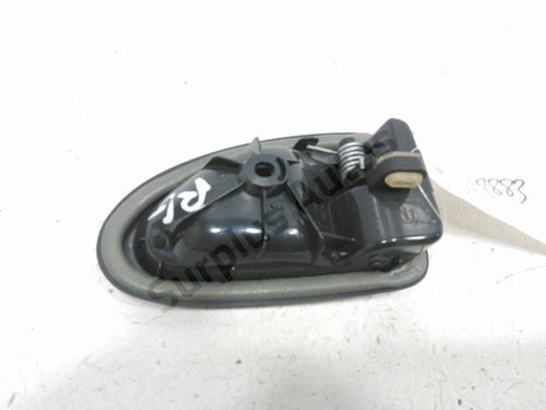 Venstre bak invendig håndtak RENAULT CLIO II (BB_, CB_) 1.6 16V (BB01, BB0H, BB0T, BB14, BB1D, BB1R, BB2KL, BB3G... | BP31000045I15