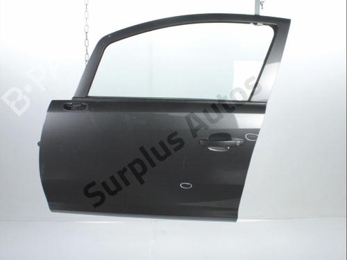Used Left front door OPEL CORSA D (S07) 1.3 CDTI (L08, L68) (75 hp) 28972218