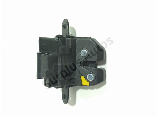 Used Tailgate lock FIAT 500e (332_) Elektro (FA1) (95 hp) 32514648