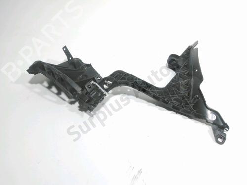 Bakfangerbrakett AUDI A3 Sportback (8PA) 2.0 TDI 16V (140 hp) 31368289