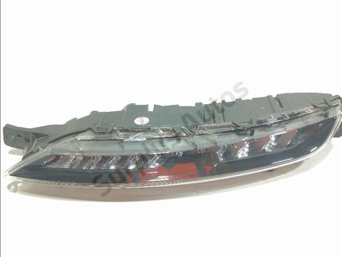 Used Left daytime light Left daytime light 38497842 38497842
