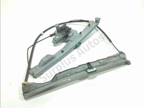 Rudehejsemekanisme ventre foran Rudehejsemekanisme ventre foran RENAULT CLIO III (BR0/1, CR0/1) 1.5 dCi (C/BR0G, C/BR1G) (68 hp) 39765370 39765370
