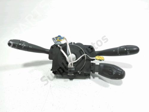 Used Steering wheel controls Steering wheel controls CITROËN C3 I (FC_, FN_) 1.4 i (73 hp) 34643250 34643250