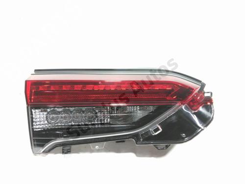 Used Left tailgate light TOYOTA RAV 4 V (_A5_, _H5_) 2.5 Hybrid (AXAH52) (218 hp) 32040983