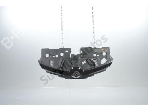 Used Grille RENAULT CLIO IV (BH_) 1.2 TCe 120 (BHAU) (118 hp) 30958166