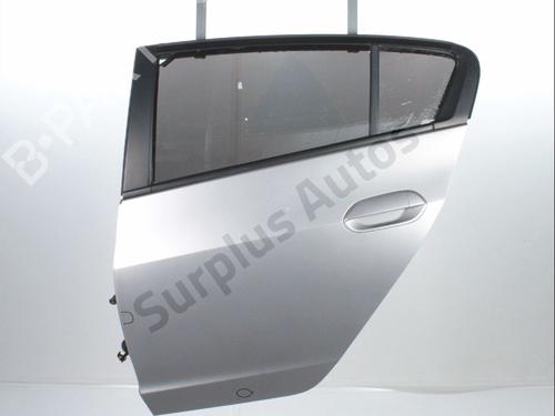 Used Left rear door Left rear door 37507136 37507136