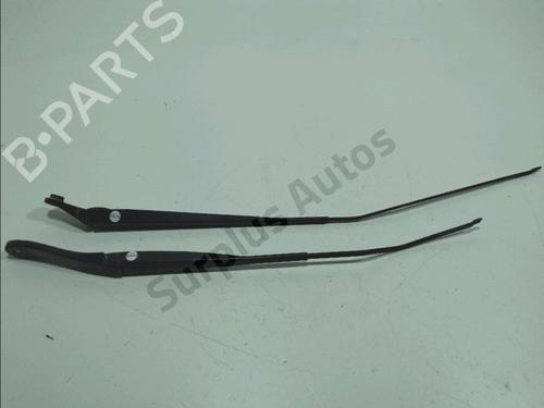 front-windshield-wiper-arm-renault-clio-iii-br01-cr01-2005-2006-2007-2008-2009-2010-2011-2012-2013-2014-36593614 main image