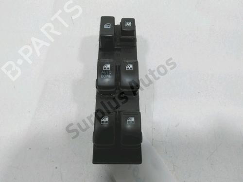 Used Left front window switch Left front window switch HYUNDAI TUCSON (JM) 2.0 CRDi All-wheel Drive (113 hp) 30999092 30999092