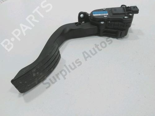 Pedal RENAULT TWINGO II (CN0_) 1.5 dCi 90 (86 hp) 31180639