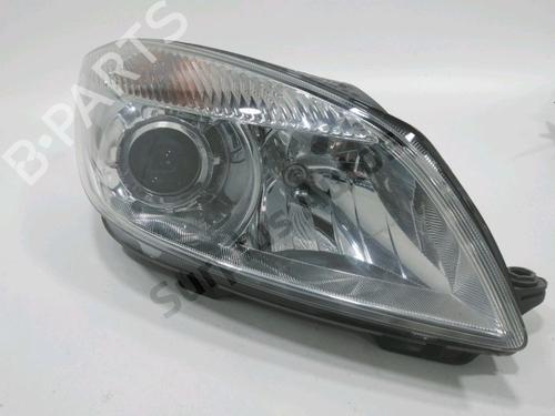 Used Right headlight SKODA FABIA II (542) 1.6 TDI (90 hp) 31005057
