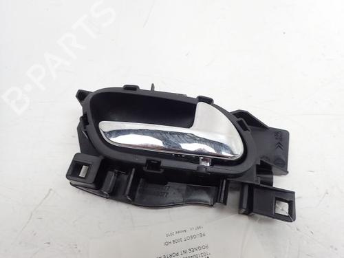 Used Front right interior door handle Front right interior door handle 30996019 30996019