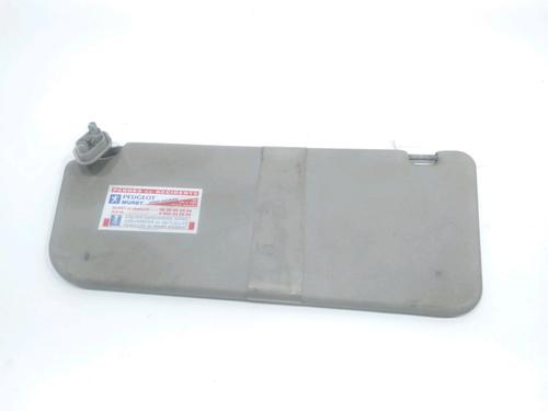 Used Left sun visor Left sun visor 31004001 31004001