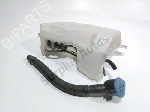 Used Windscreen washer tank Windscreen washer tank BMW 1 (F40) 116 d (116 hp) 36465478 36465478