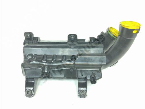 Used Air filter box Air filter box PEUGEOT 308 III (FB_, FH_, FP_, F3_, FM_) Hybrid 136 (FPHPYC) (136 hp) 40212675 40212675