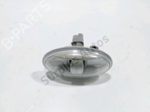 Used Left side indicator PEUGEOT 407 (6D_) 2.0 HDi 135 (6DRHRH, 6DRHRE, 6DRHRG, 6DRHRJ) (136 hp) 31822676