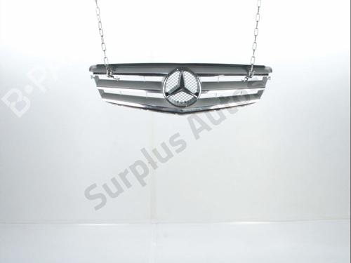 Used Grille MERCEDES-BENZ C-CLASS (W204) C 220 CDI (204.008) (170 hp) 29265954