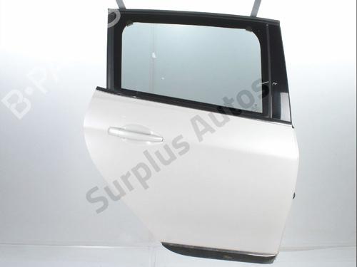 right-rear-door-peugeot-2008-i-cu_-2013-39706696 main image
