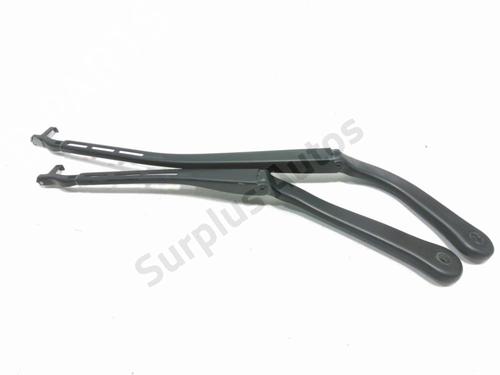 Used Front windshield wiper arm Front windshield wiper arm BMW 3 (E90) 318 d (143 hp) 40060989 40060989