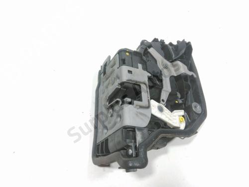 Fechadura frente direita Fechadura frente direita 37777235 37777235