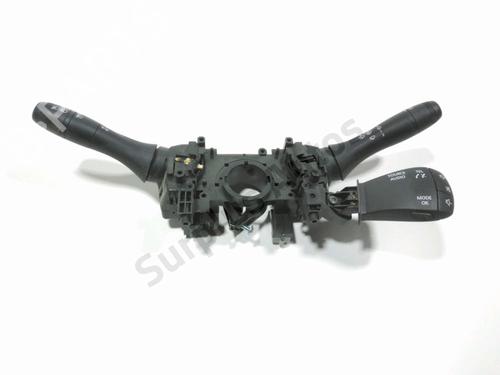 Used Steering wheel controls DACIA DUSTER (HM_) 1.5 dCi 115 4x4 (HMAD) (116 hp) 28227190