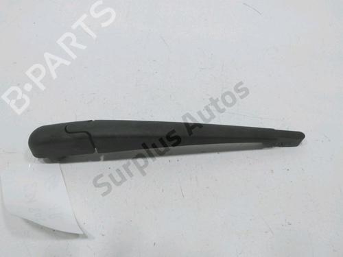 rear-windshield-wiper-arm-alfa-romeo-giulietta-940_-2010-2011-2012-2013-2014-2015-2016-2017-2018-2019-2020-31007434 main image