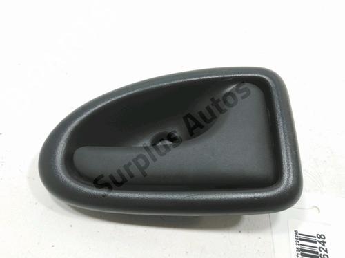Højre fortil invendig håndtag RENAULT CLIO II (BB_, CB_) 1.2 16V (BB05, BB0W, BB11, BB27, BB2T, BB2U, BB2V, CB05,... (75 hp) 30996227
