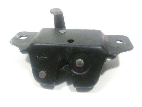 Used Tailgate lock PEUGEOT 106 II (1A_, 1C_) 1.4 i (75 hp) 28260551