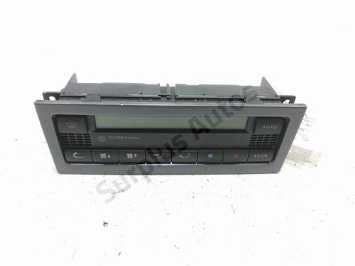 AC Styreenhet / Manøvreringsenhet VW BORA Variant (1J6) 1.9 TDI (130 hp) 30988798