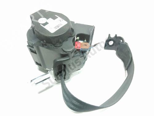 rear-left-seatbelt-renault-megane-iv-grandtour-k9amn_-2016-36854184 main image
