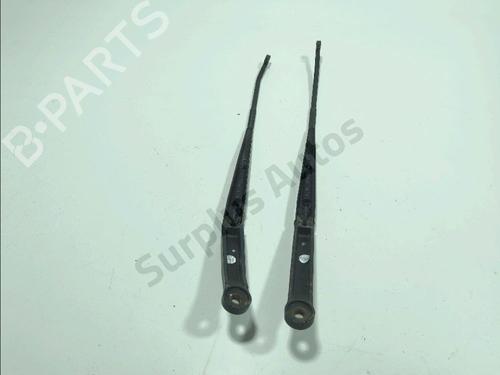 Braccio tergicristallo anteriore HONDA CR-V II (RD_) 2.2 CTDi (RD9) (140 hp) 31987363