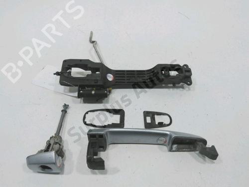 Used Front left exterior door handle DAIHATSU SIRION (M3_) 1.3 4WD (87 hp) 30995935