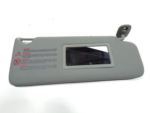 Used Right sun visor Right sun visor 28262648 28262648