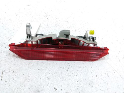 Used Third brake light TOYOTA YARIS (_P1_) 1.4 D-4D (NLP10_, NLP10R) (75 hp) 31007029