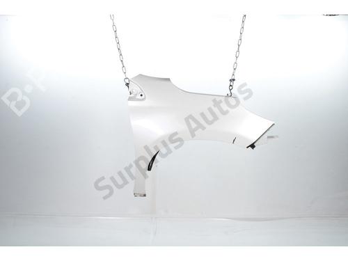 right-front-fenders-peugeot-2008-i-cu_-2013-39706103 main image