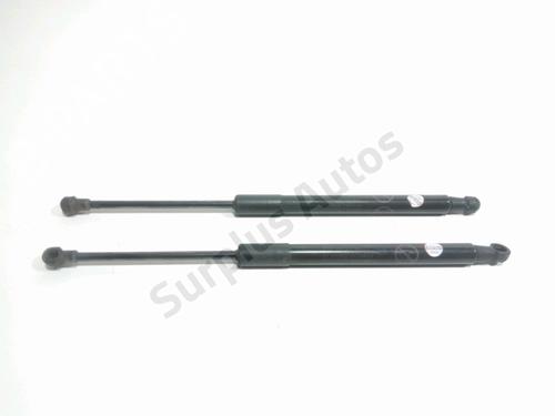tailgate-lift-support-toyota-auris-_e18_-2012-2013-2014-2015-2016-2017-2018-2019-32102617 main image