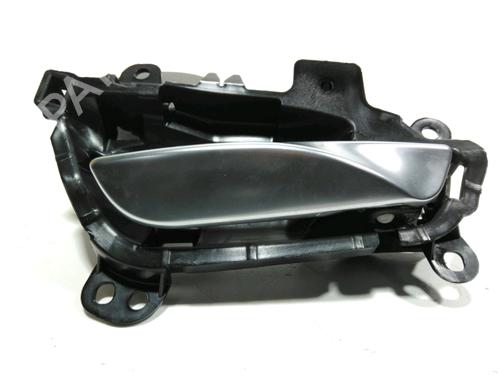 Used Front right interior door handle Front right interior door handle 37774932 37774932