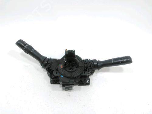 Comandos do volante TOYOTA YARIS (_P9_) 1.4 D-4D (NLP90_, NLP90R) (90 hp) 31607933