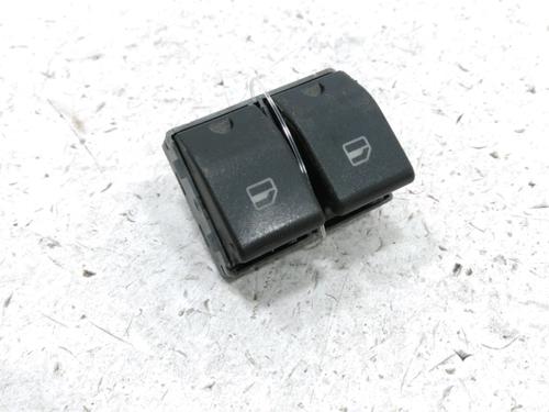 Used Left front window switch VW POLO IV (9N_, 9A_) 1.4 TDI (80 hp) 30998893